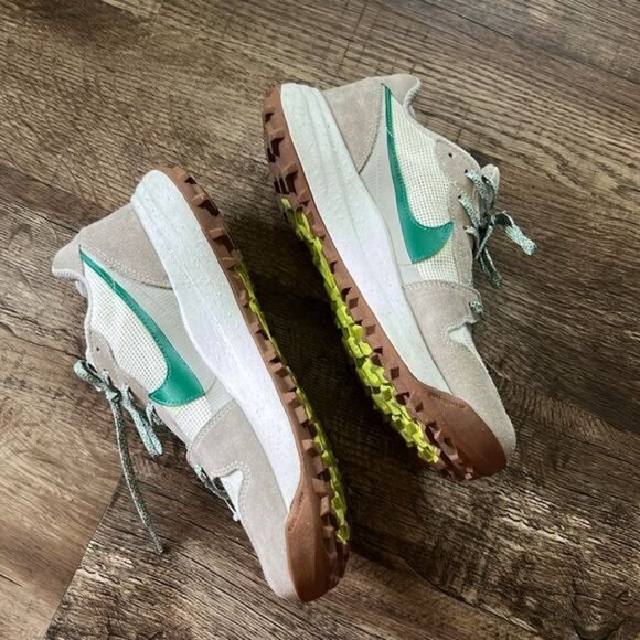 Nike ACG Lowcate Light Iron Ore · Malachite · Summit White · Volt Sneakers Swoos - Picture 5 of 11